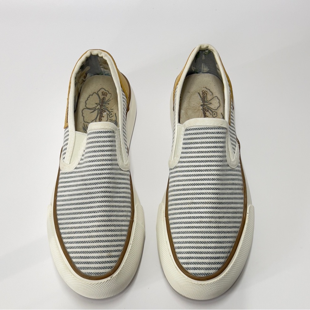 TOMMY BAHAMA Women’s Size 6 1/2 Canvas Striped Slip On Sneakers Shoes - Picture 2 of 10
